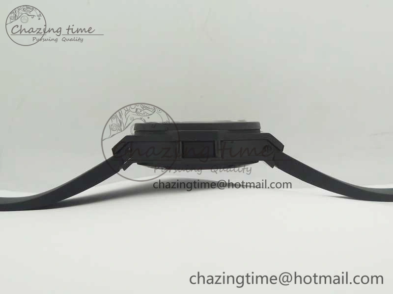 Big Bang 44mm Full Carbon Fiber 3AF Skeleton Dial Black Markers Hands on Black Rubber Strap HUB4100