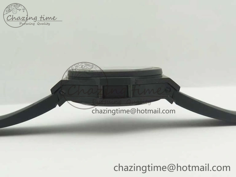 Big Bang 44mm Full Carbon Fiber 3AF Skeleton Dial on Black Rubber Strap HUB4100