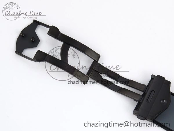 Big Bang Sang Bleu II Gray Ceramic BBF Best Edition on Gray Rubber Strap A1240