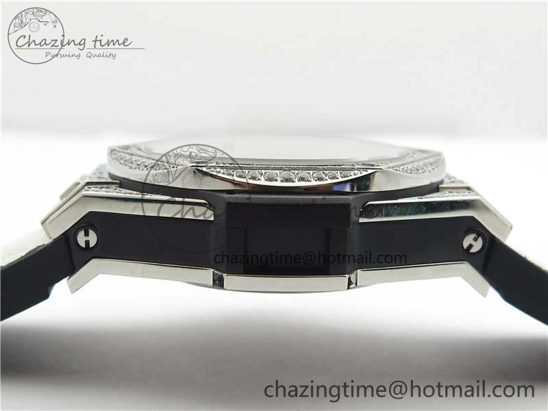 Big Bang Unico Sang Bleu Titanium Diamonds HBF Skeleton Dial on White Gummy Strap HUB1213