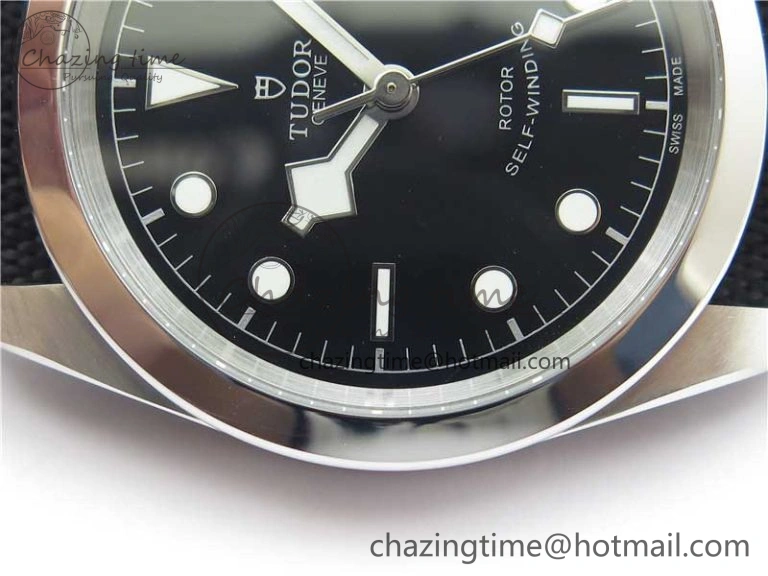 Black Bay 41 SS LF 1:1 Best Edition Black Dial on Black Nylon Strap A2824