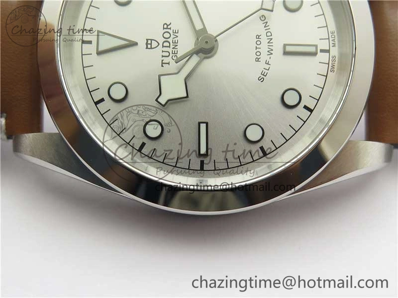 Black Bay 41 SS LF 1:1 Best Edition Silver Dial on Brown Leather Strap A2824