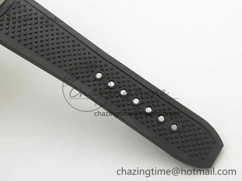 Calibre De Cartier Diver Black JF 1:1 Best Edition White Dial On Black Rubber Strap A23J