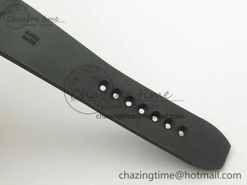 Calibre De Cartier Diver Black JF 1:1 Best Edition White Dial On Black Rubber Strap A23J