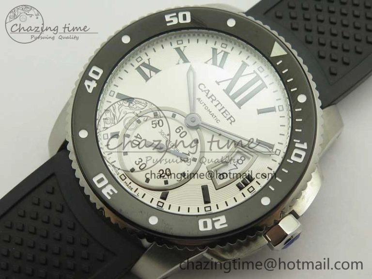 Calibre De Cartier Diver Black JF 1:1 Best Edition White Dial On Black Rubber Strap A23J