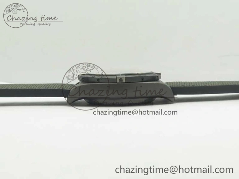 Chronomat 44mm Blacksteel GF 1:1 Special Edition Black Dial on Black Rubber Strap A7750