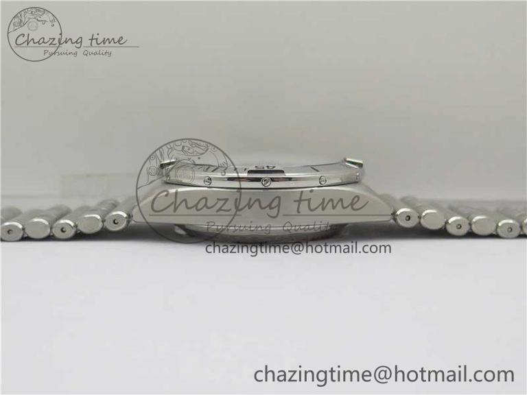 Chronomat B01 42mm SS GF 1:1 Best Edition White Dial on SS Bracelet A7750