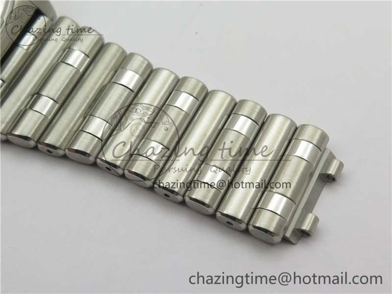 Chronomat B01 42mm SS GF 1:1 Best Edition White Dial on SS Bracelet A7750
