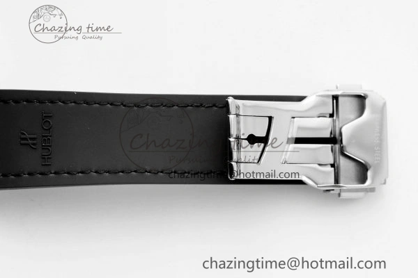 Classic Fusion 42mm APSF 1:1 Best Edition Black Dial on Black Gummy Strap A1110