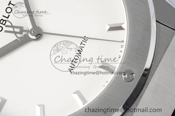 Classic Fusion 42mm APSF 1:1 Best Edition White Dial on Black Gummy Strap A1110