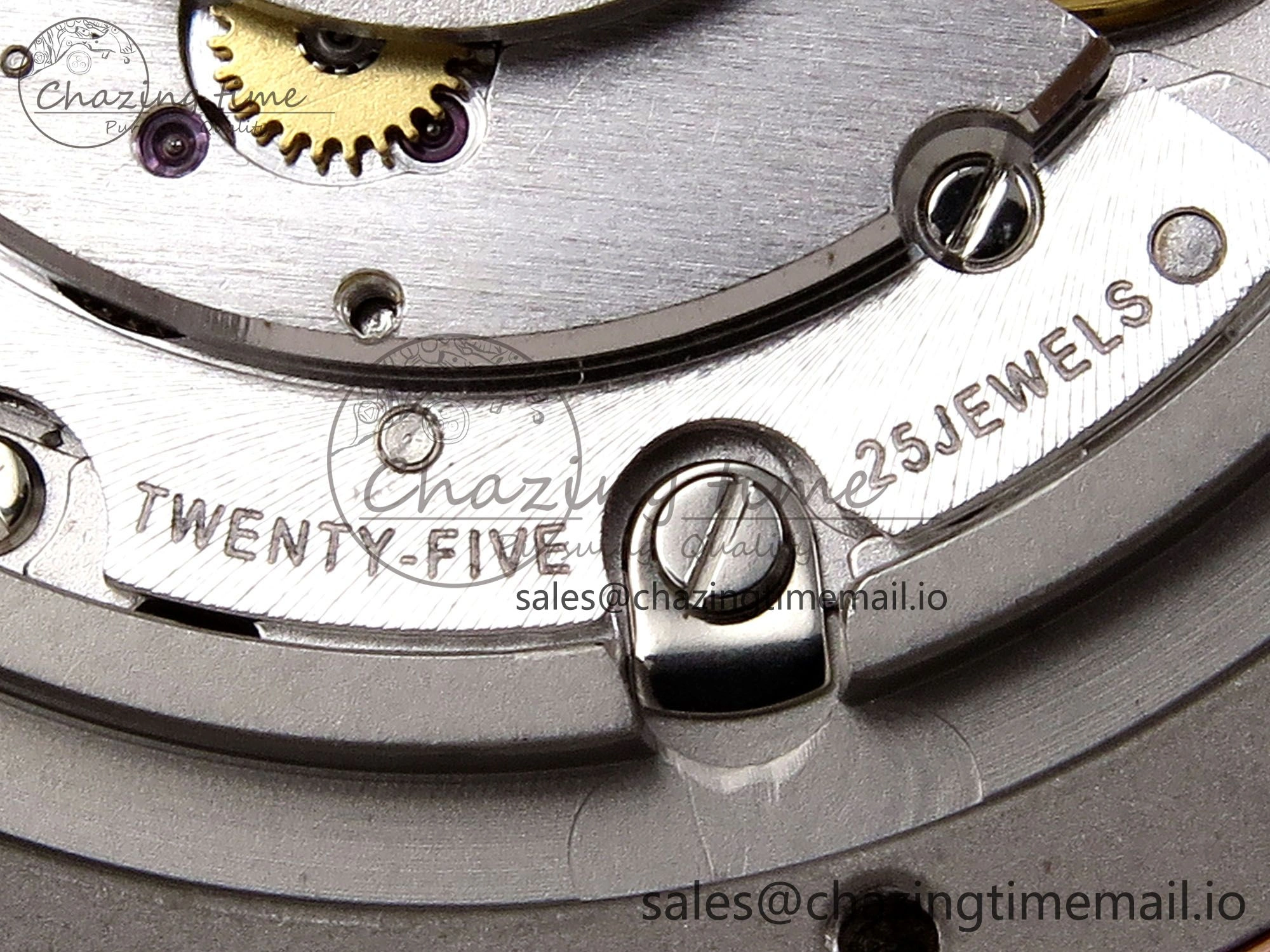 Classic Fusion 42mm RG JJF 1:1 Best Edition Gray Dial on Black Gummy Leather Strap
