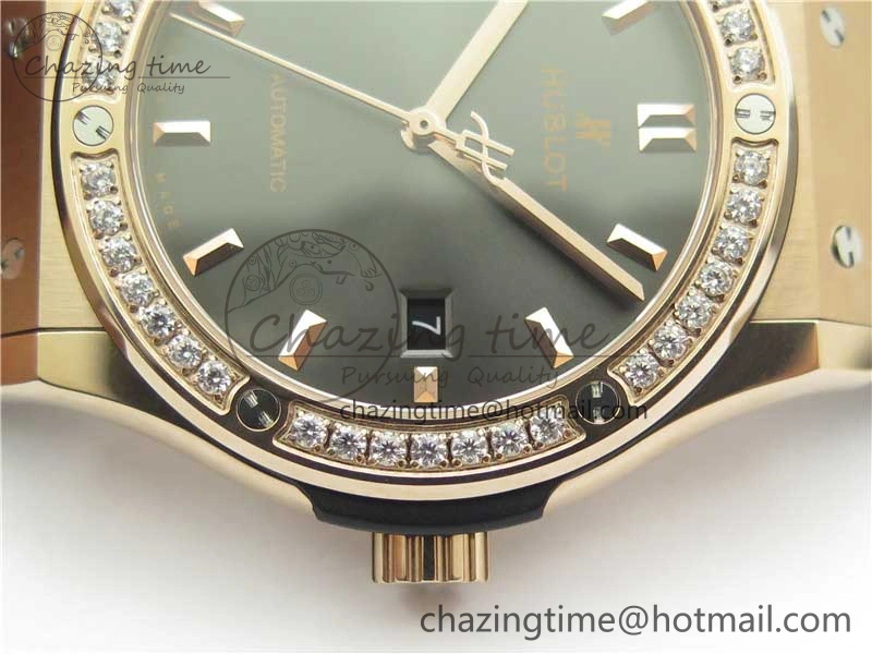 Classic Fusion 42mm RG Paved Diamonds Bezel B50F Gray Dial On Gummy Strap A2892