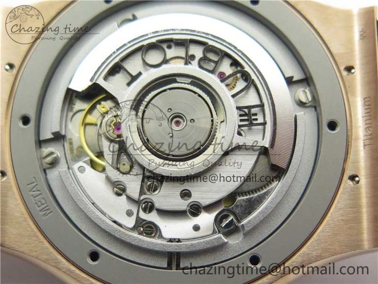 Classic Fusion 42mm RG Paved Diamonds Case Bezel B50F Gray Dial On Gummy Strap A2892