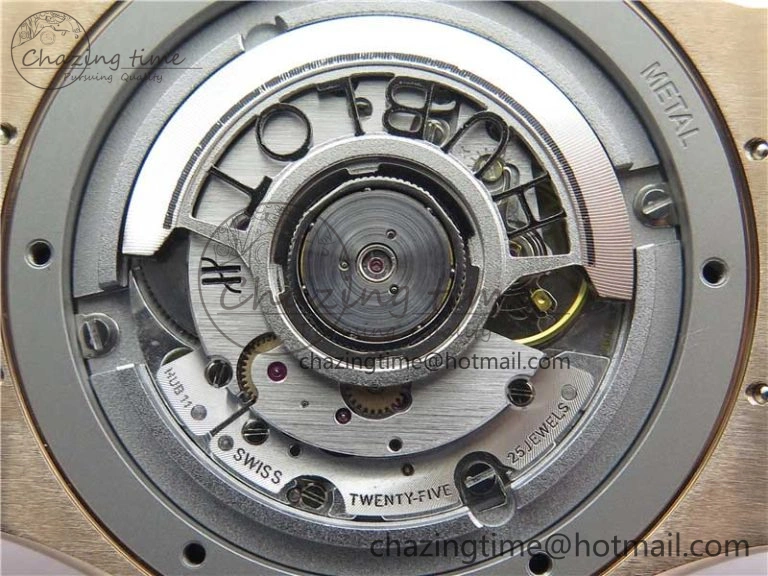 Classic Fusion 42mm RG Paved Diamonds Case Bezel B50F Gray Dial On Gummy Strap A2892
