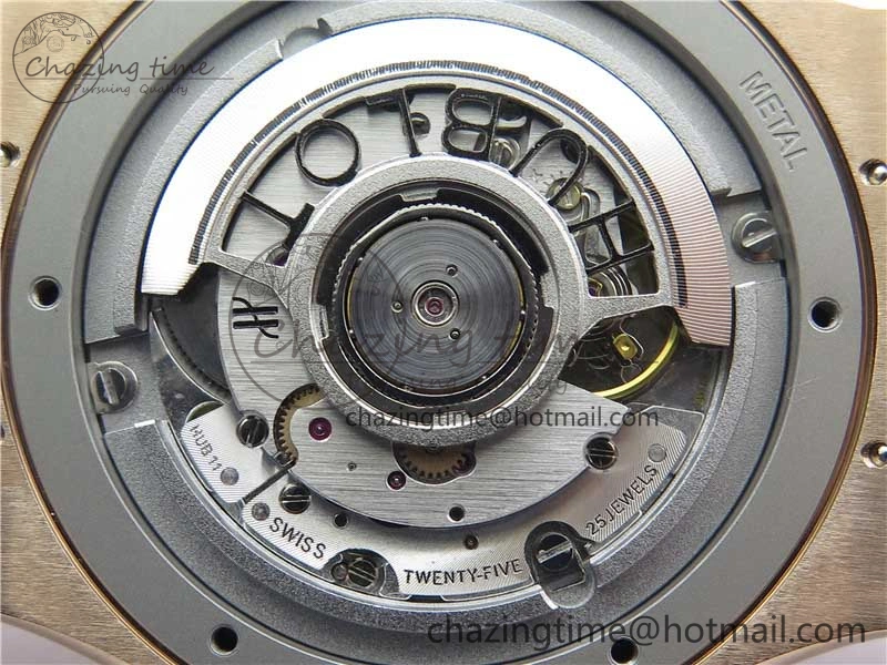 Classic Fusion 42mm RG Paved Diamonds Case Bezel B50F Gray Dial On Gummy Strap A2892