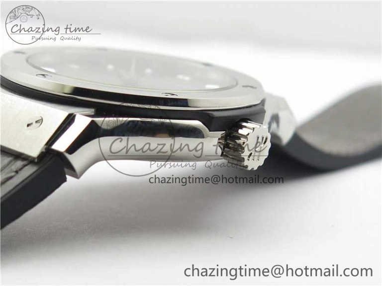 Classic Fusion 42mm SS B50 Gray Dial On Gray Gummy Strap A2892