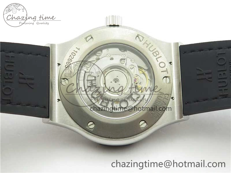 Classic Fusion 42mm SS B50 Gray Dial On Gray Gummy Strap A2892