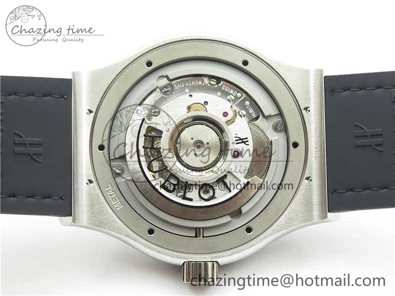 Classic Fusion 42mm SS B50 Gray Dial On Gray Gummy Strap A2892