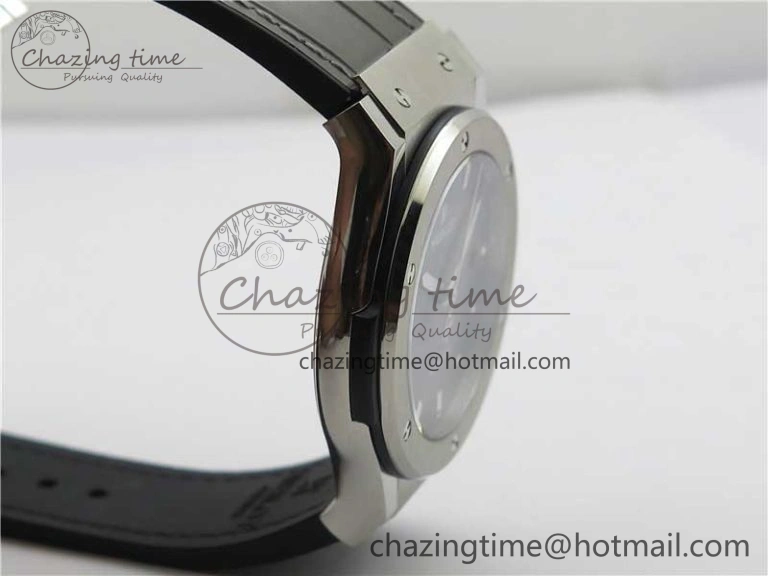 Classic Fusion 42mm SS B50 Gray Dial On Gray Gummy Strap A2892