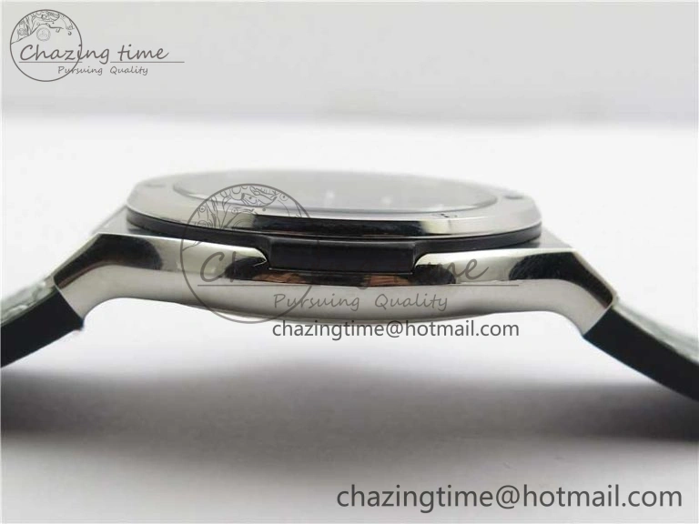 Classic Fusion 42mm SS B50 Green Dial On Green Gummy Strap A2892