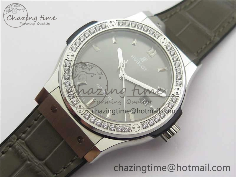 Classic Fusion 42mm SS Paved Diamonds Bezel B50F Gray Dial On Gummy Strap A2892