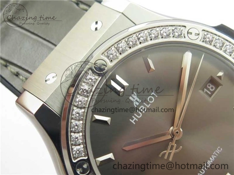 Classic Fusion 42mm SS Paved Diamonds Bezel B50F Gray Dial On Gummy Strap A2892