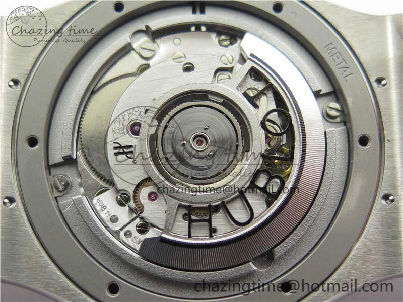 Classic Fusion 42mm SS Paved Diamonds Bezel B50F Gray Dial On Gummy Strap A2892