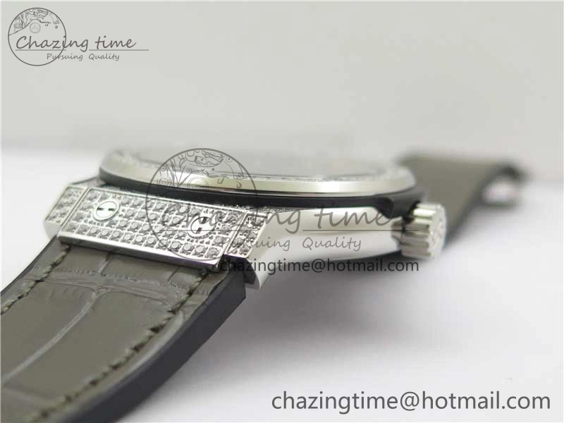 Classic Fusion 42mm SS Paved Diamonds Case Bezel B50F Gray Dial On Gummy Strap A2892