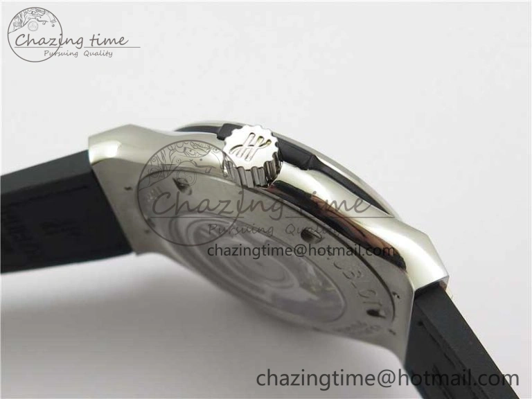 Classic Fusion 42mm SS Paved Diamonds Case Bezel B50F Gray Dial On Gummy Strap A2892