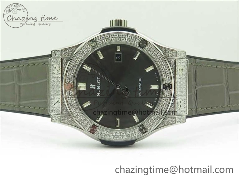 Classic Fusion 42mm SS Paved Diamonds Case Bezel B50F Gray Dial On Gummy Strap A2892
