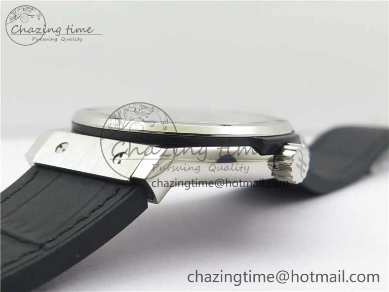 Classic Fusion 42mm SS WWF 1:1 Best Edition Black Dial On Gummy Strap Asian HB1112