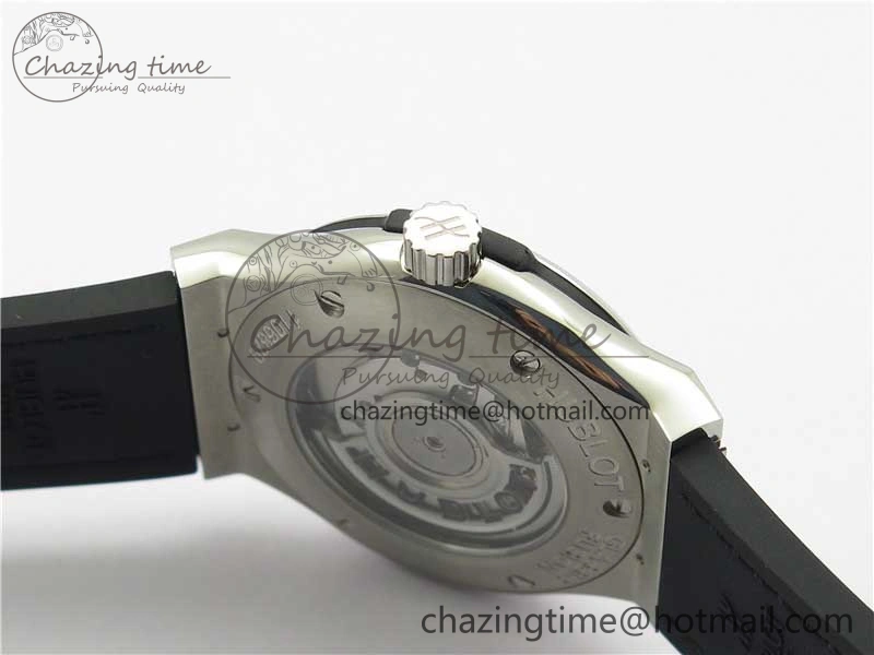 Classic Fusion 42mm SS WWF 1:1 Best Edition Black Dial On Gummy Strap Asian HB1112
