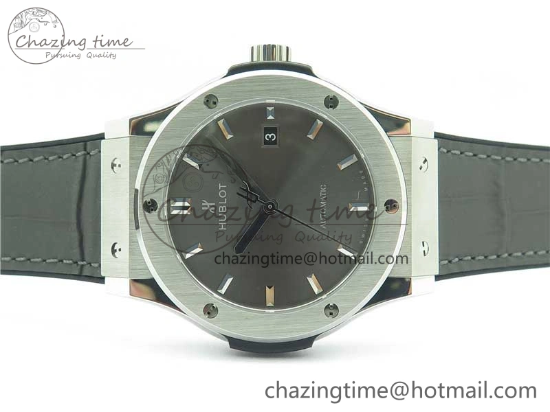 Classic Fusion 42mm SS WWF 1:1 Best Edition Gray Dial On Gummy Strap Asian HB1112