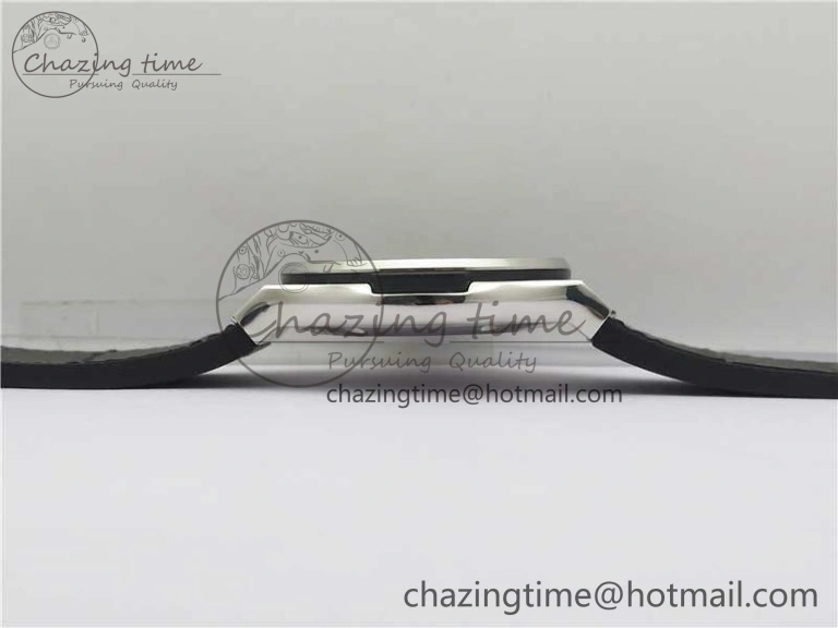 Classic Fusion 42mm SS WWF 1:1 Best Edition Gray Dial On Gummy Strap Asian HB1112