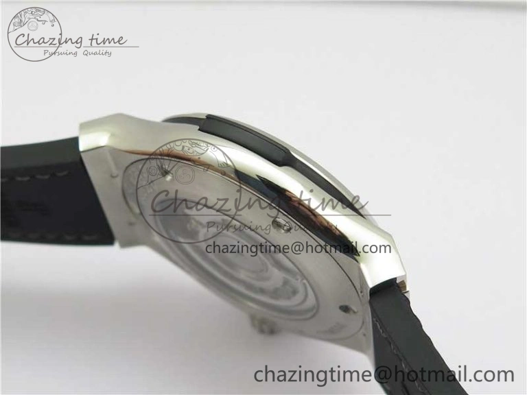 Classic Fusion 42mm SS WWF 1:1 Best Edition Gray Dial On Gummy Strap Asian HB1112