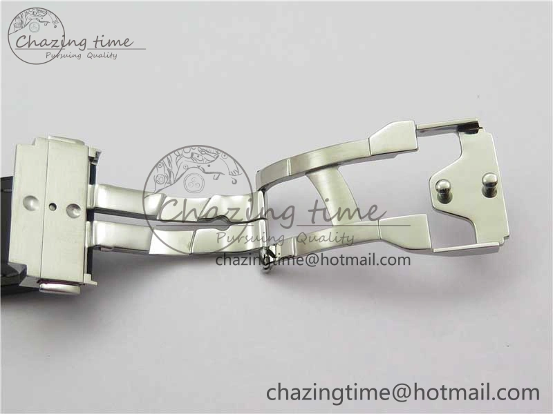 Classic Fusion 42mm SS WWF 1:1 Best Edition Gray Dial On Gummy Strap Asian HB1112