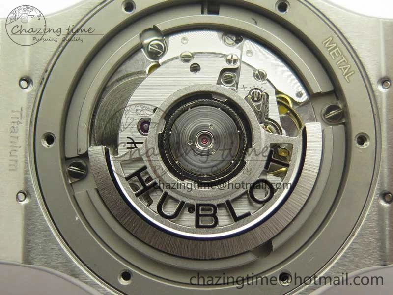 Classic Fusion 42mm Titanium F16 Factory 1:1 Best Edition Gray Dial On Gummy Strap A2892