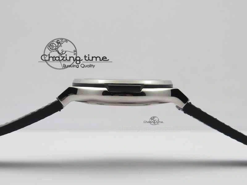 Classic Fusion 42mm Titanium JJF 1:1 Best Edition Black Dial On Gummy Strap A2892 V2