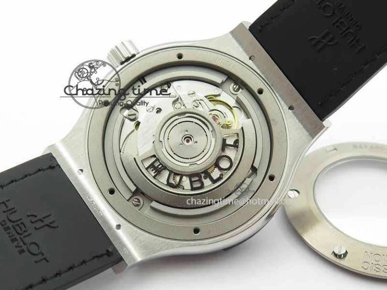 Classic Fusion 42mm Titanium JJF 1:1 Best Edition Black Dial On Gummy Strap A2892 V2