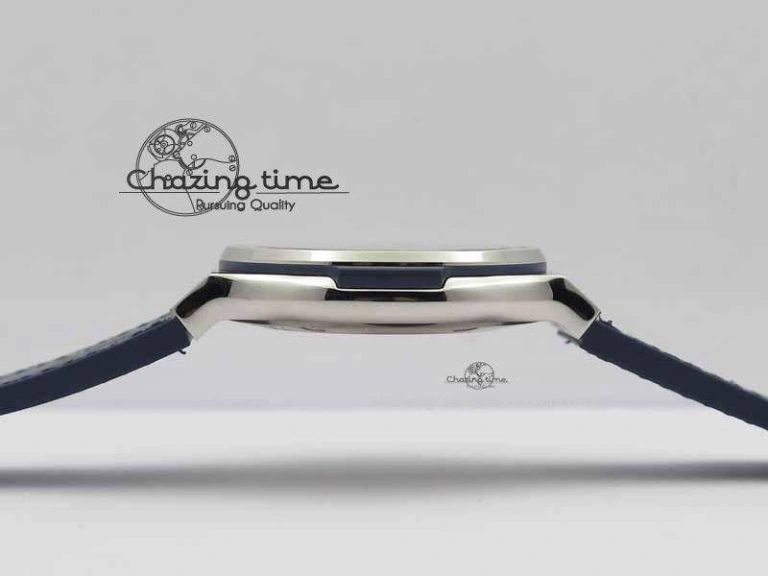 Classic Fusion 42mm Titanium JJF 1:1 Best Edition Blue Dial On Gummy Strap A2892 V2