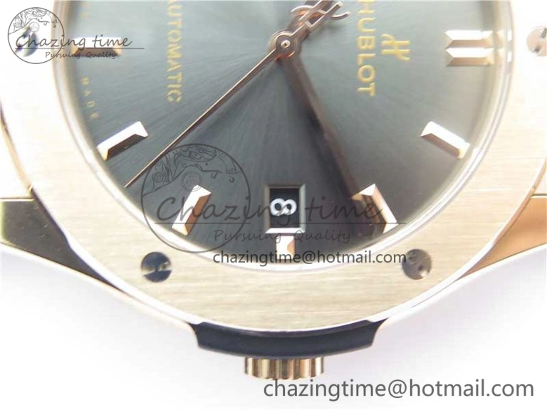 Classic Fusion 45mm RG WWF 1:1 Best Edition Gray Dial on Gray Gummy Strap A2892