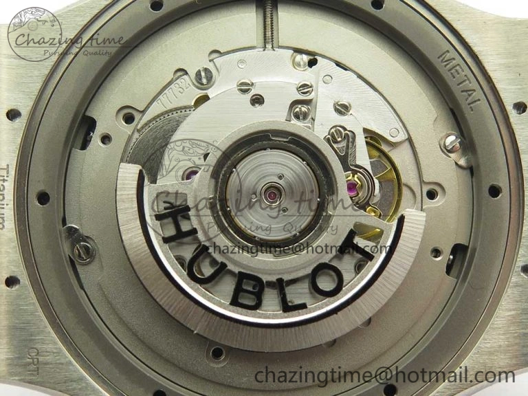 Classic Fusion 45mm Titanium WWF 1:1 V2 Best Edition Black Dial On Black Gummy Strap Asian HB1112