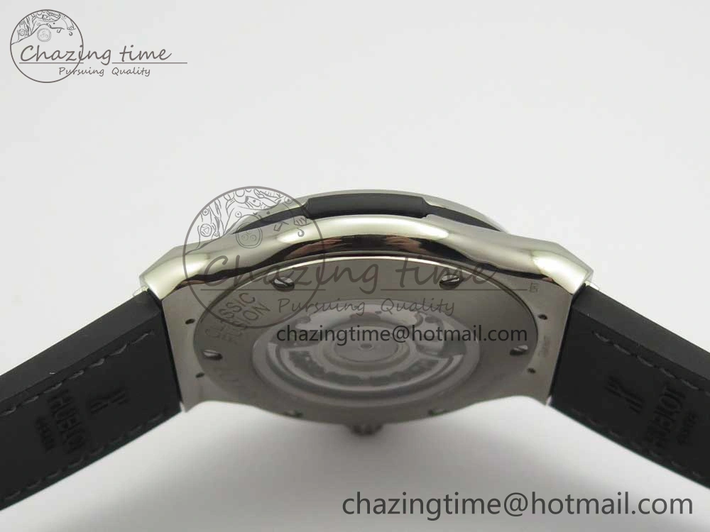 Classic Fusion 45mm Titanium WWF 1:1 V2 Best Edition Gray Dial On Gray Gummy Strap Asian HB1112