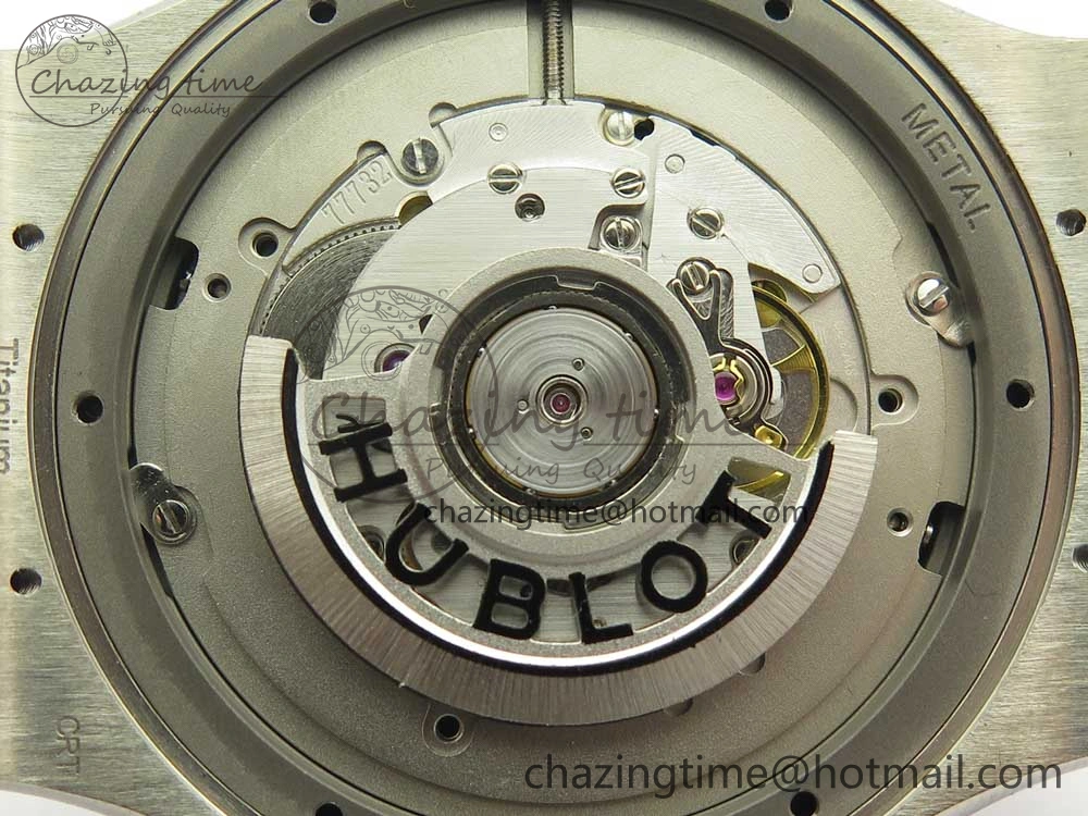 Classic Fusion 45mm Titanium WWF 1:1 V2 Best Edition Gray Dial On Gray Gummy Strap Asian HB1112