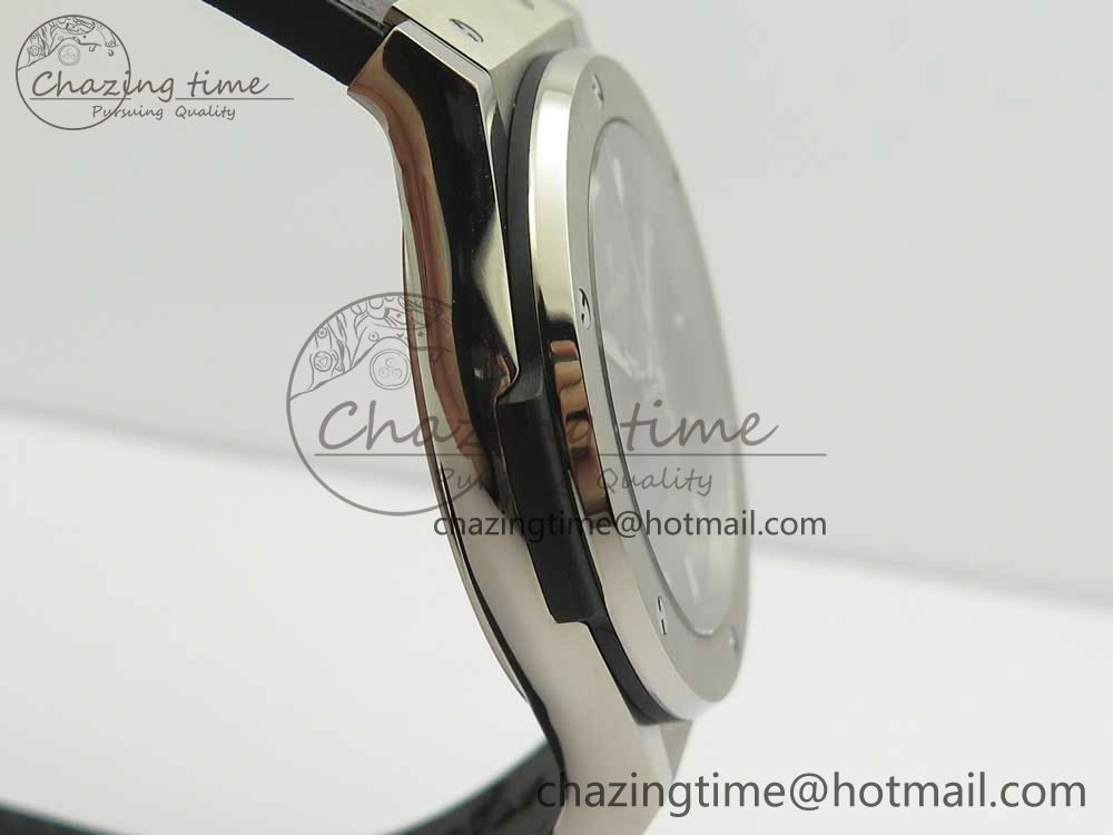 Classic Fusion 45mm Titanium WWF 1:1 V2 Best Edition Gray Dial On Gray Gummy Strap Asian HB1112