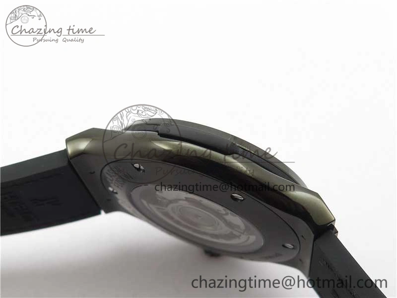 Classic Fusion Automatic  DLC Diamonds Case WWF Best Edition Diamonds Skull Dial on Black Gummy Strap HB1112