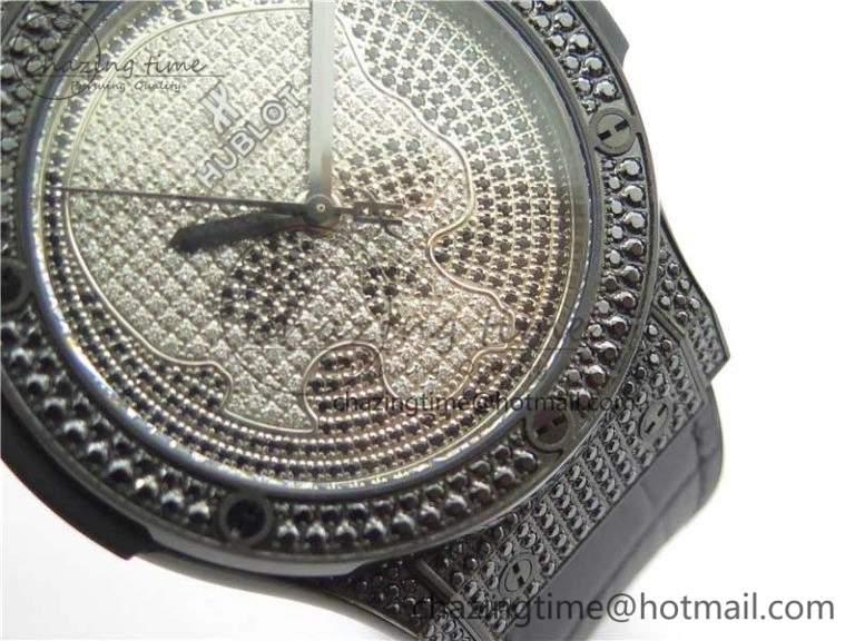 Classic Fusion Automatic  DLC Diamonds Case WWF Best Edition Diamonds Skull Dial on Black Gummy Strap HB1112