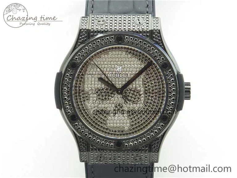 Classic Fusion Automatic  DLC Diamonds Case WWF Best Edition Diamonds Skull Dial on Black Gummy Strap HB1112
