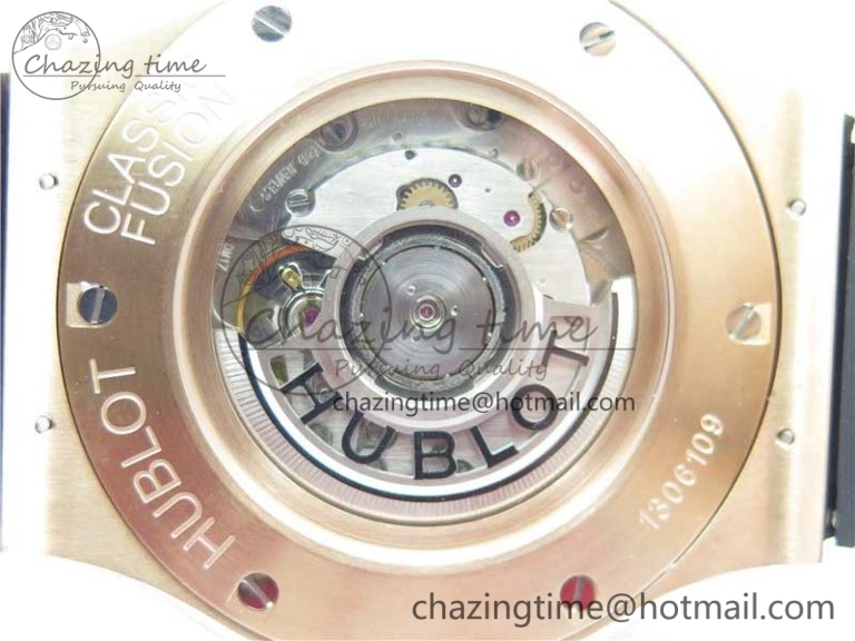 Classic Fusion Automatic  RG Diamonds Case WWF Best Edition Diamonds Paved Dial on Black Gummy Strap HB1112