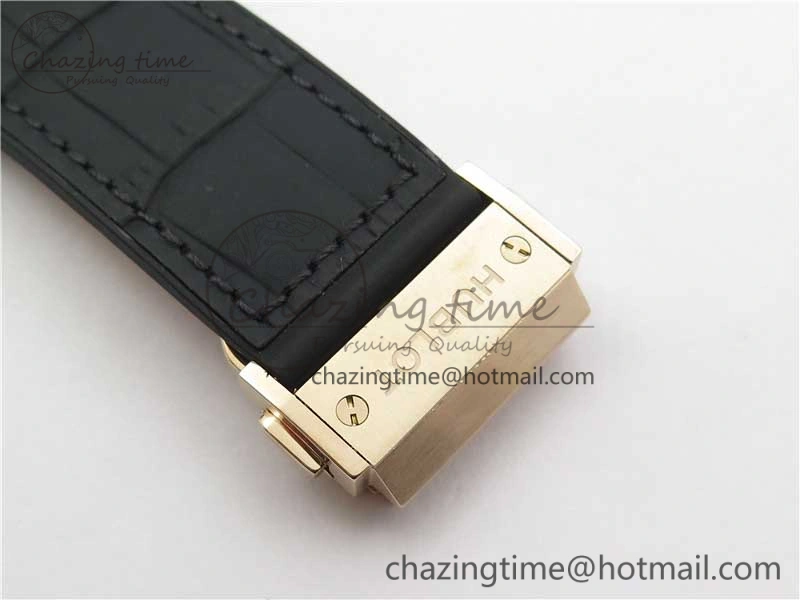 Classic Fusion Automatic  RG Diamonds Case WWF Best Edition Diamonds Paved Dial on Black Gummy Strap HB1112